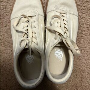 Vans Low Top Lace-Up Sneakers in Cream